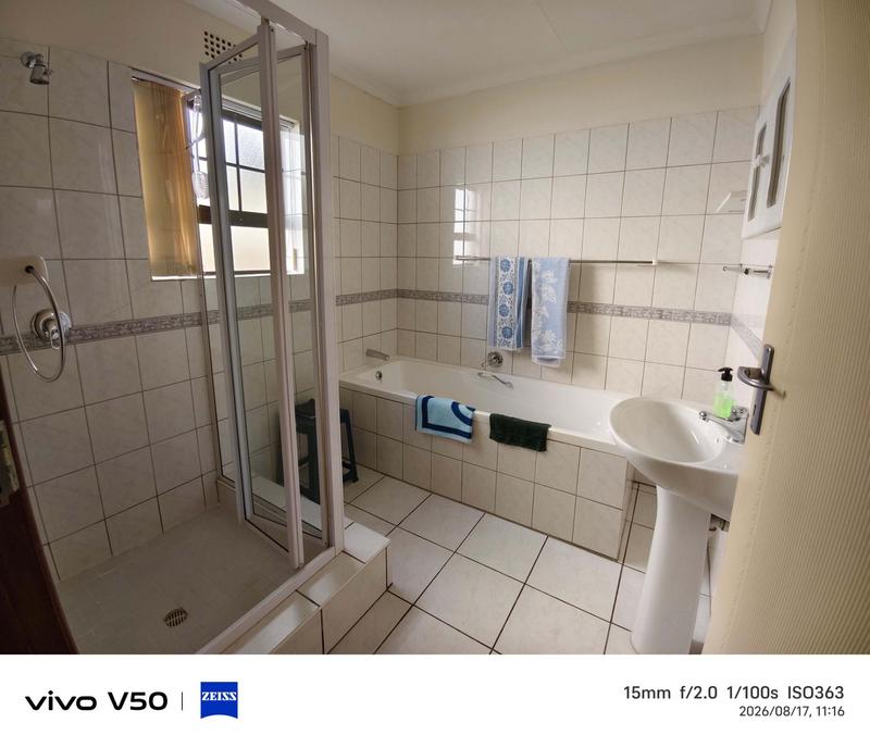 2 Bedroom Property for Sale in Fonteine Park Western Cape